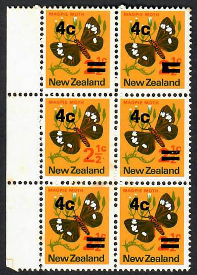 NEW ZEALAND 1971 Provisional 4c on 2½c. Block of 6 with bars missing. Not the item listed by CP which is R7/20. This one is Row