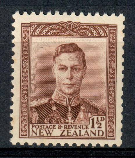 NEW ZEALAND 1938 Geo 6th Definitive 1½d Brown. - 199 - UHM