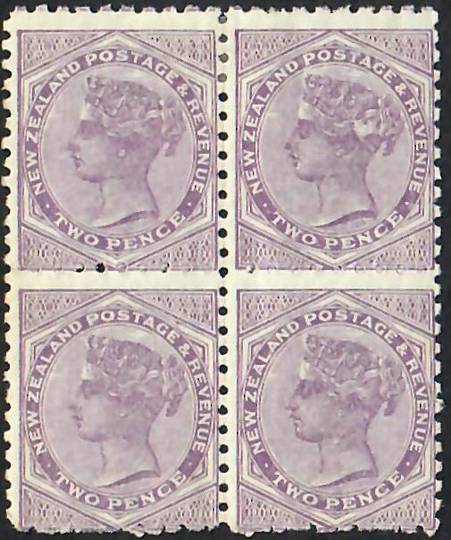 NEW ZEALAND 1882 Victoria 1st Second Sideface 2d Mauve. Perf 10 x 11. Block of 4. Top pair hinged. - 20673 - Mixed