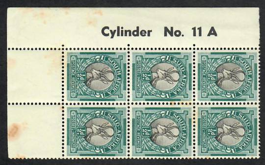 SOUTH AFRICA 1937 Definitive ½d Grey and Green. Corner block of 6. Cyliner No 11A. Identified by the late John Tommy as Issue No