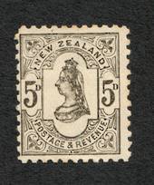 NEW ZEALAND 1882 Victoria 1st Second Sideface 5d Grey. - 33 - LHM