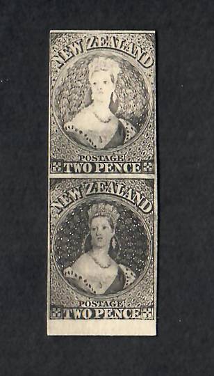NEW ZEALAND Reproduction of two Full Face Queens. One with plate wear the other with none. - 3572 -