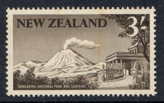 NEW ZEALAND 1960 Pictorial 3/- Mt Ngaruahoe Sepia. - 360 - UHM