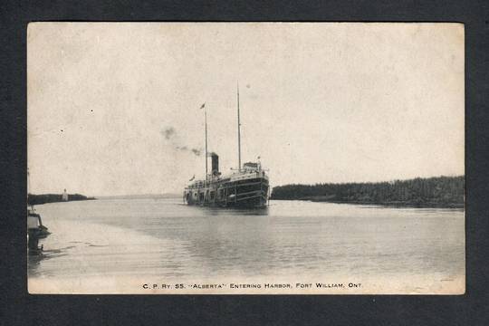 CANADA Postcard of CPRy S S Alberta entering harbour Fort William Ontario. - 40417 - Postcard