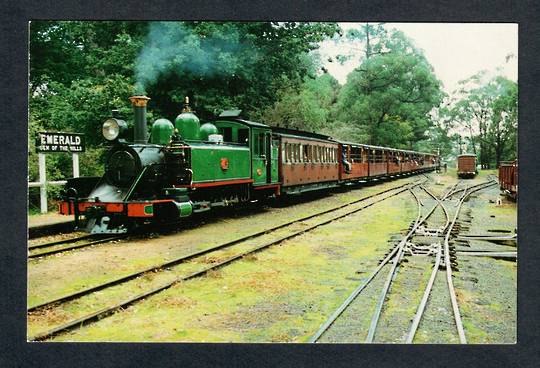 AUSTRALIA Modern Coloured Postcard of Engine 7A at Emerald Station. - 40526 - Postcard
