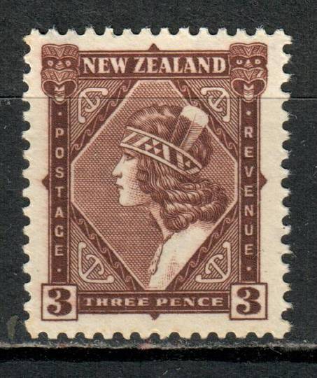NEW ZEALAND 1935 Pictorial 3d Deep Chocolate. Multiple watermark. Perf 14x13Â½. - 4171 - UHM