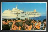 War in the South Atlantic. Coloured postcard.Troops leave the Canberra by a Landing Craft. - 44132 - Postcard