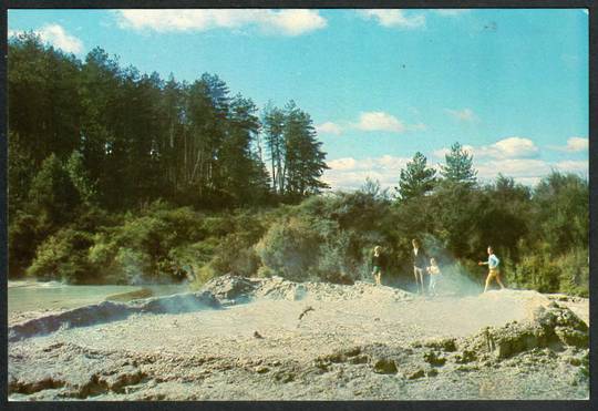 WAIOTAPU Boiling Music Pools. Modern Coloured Postcard. Adhesion. - 445928 - Postcard
