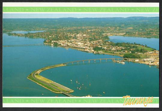 MOUNT MAUNGANUI (Port) . Modern Coloured Postcard. - 446316 - Postcard