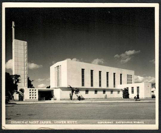 LOWER HUTT Church of StJames. Real Photograph - 47342 - Postcard