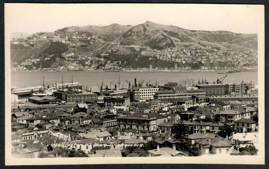 WELLINGTON from Thorndon. Real Photograph - 47378 - Postcard