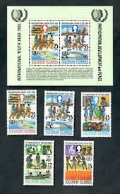 SOLOMON ISLANDS 1985 75th Anniversary of the Girl Guide Movement. Set of 5 and miniature sheet. - 50412 - UHM