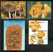 ST THOMAS & PRINCIPE 1988-1993 Fungi. 4 miniature sheets. - 50867 - CTO