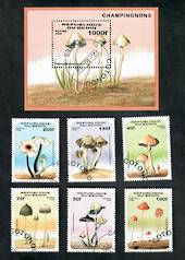 BENIN 1996 Fungi. Set of 6 and miniature sheet. - 50874 - CTO