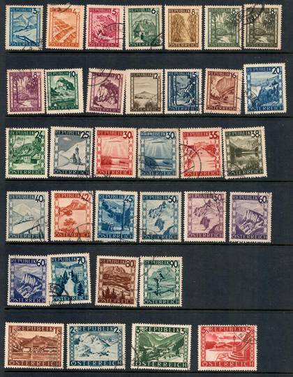 AUSTRIA 1945 Definitives. Set of 33. Two shades of SG 929. - 53684 - FU
