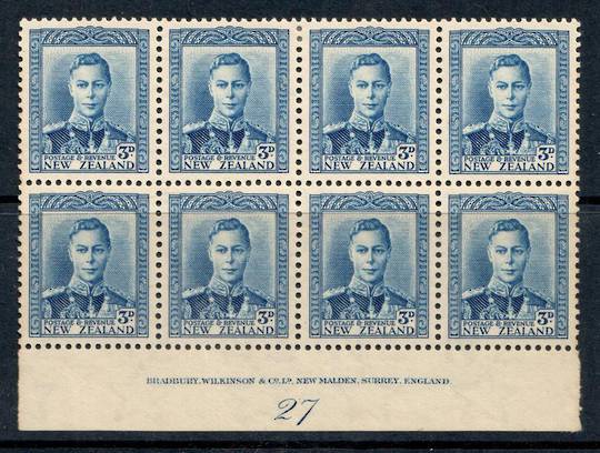NEW ZEALAND 1938 Geo 6th Definitive 3d Blue. Plate 27. Block of 8. - 56394 - LHM