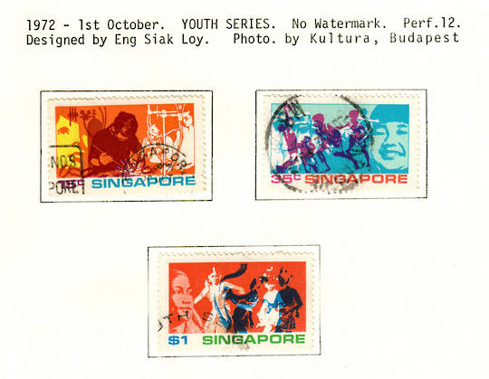 SINGAPORE 1972 Youth. Set of 3. - 59693 - Used