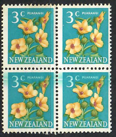 NEW ZEALAND 1967 Pictorial 3c Puarangi. Block of 4 with major doctor blade flaw. - 70470 - UHM