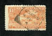 NEW ZEALAND 1898 Pictorial 1½d Boer War Chestnut. Nice GISBORNE squared circle postmark. SG 275b. - 71322 - VFU