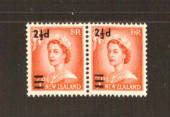 NEW ZEALAND 1961 Elizabeth 2nd Surcharge 2½d on 3d Vermilion. Wide and Narrows settings in joined pair. - 71377 - UHM