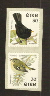 IRELAND 1998 Definitive 30p Blackbird and 30p Goldcrest.  Self adhesive pair printed in Melbourne. Perf 11.5. Supplied to me via