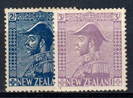 NEW ZEALAND 1926 Geo 5th Definitive 2/- + 3/- Admirals. Fine mint pair. - 74187 - Mint