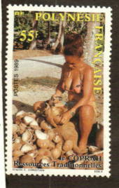 FRENCH POLYNESIA 1989 Copra Production 55 fr Woman splitting coconuts. - 74508 - UHM