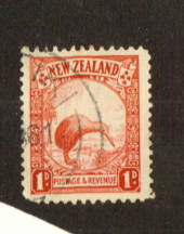 NEW ZEALAND 1935 Pictorial 1d Red. Perf 13.5 x 14. Blunt corner. - 74682 - Used