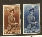 NEW ZEALAND 1953 Elizabeth 2nd Definitive 2/6 Brown and 10/- Blue both very lightly hinged. - 74745 - LHM