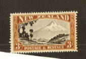 NEW ZEALAND 1935 Pictorial 3/- Mt Egmont. Perf 14.25 x 13.5. - 74754 - UHM