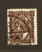 NEW ZEALAND 1935 Pictorial 3d Brown with wartime postmark from Egypt. - 74777 - FU
