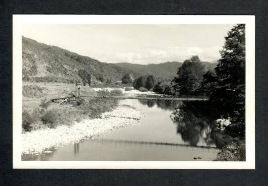 NEW ZEALAND Lovely valley scene. Bridge. Real Photograph - 749780 - Postcard