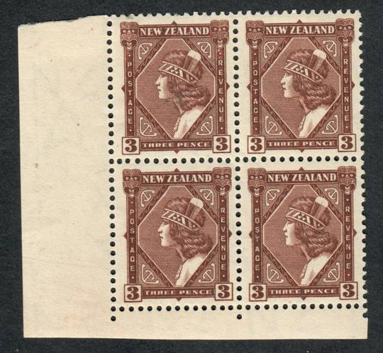 NEW ZEALAND 1935 Pictorial 3d Dark Chocolate. Block of 4. - 75148 - UHM