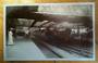GREAT BRITAIN Real Photograph of Steam Locomotives at Station. Unidentified. - 40528 - Postcard