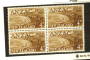 NEW ZEALAND 1965 Anzac 4d Brown. Block of 4 with the Soldiers on the Beach Flaw. - 74713 - UHM